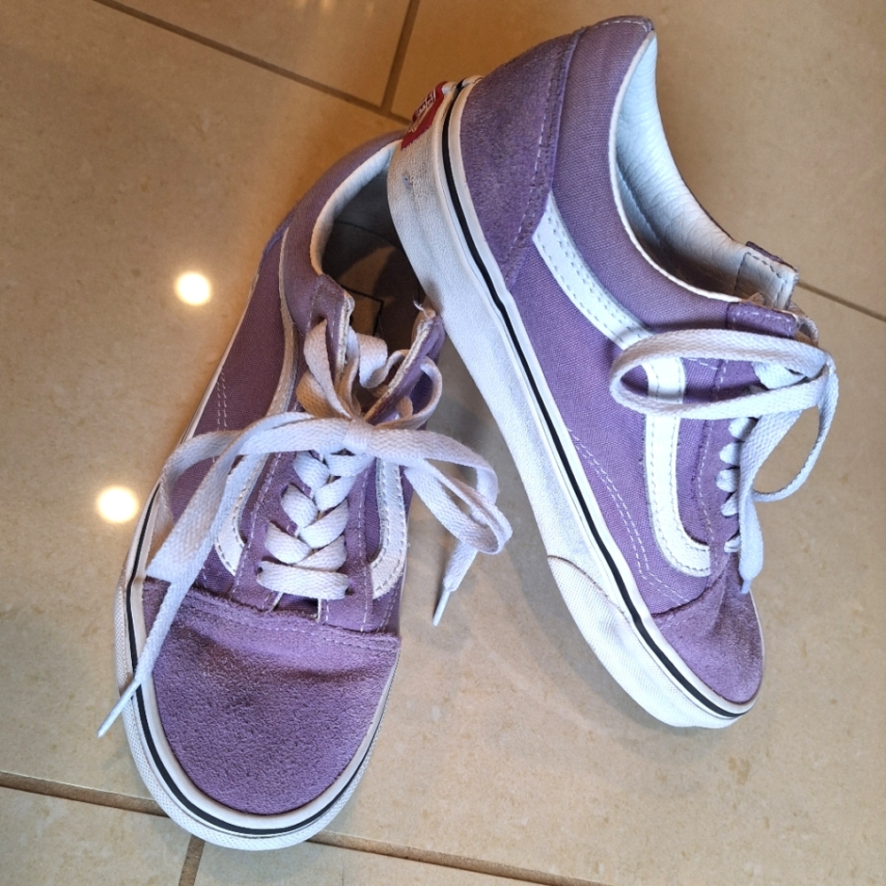 Vans Kids Sneakers in Purple and White